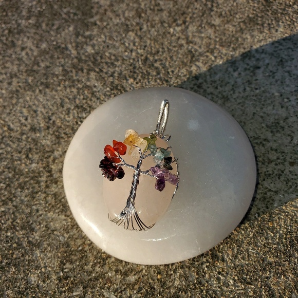 GIFT IDEA Rose Quartz Healing Chakra Pendant - Picture 4 of 7